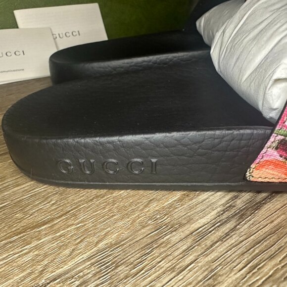 Gucci Bloom Supreme Slides - Picture 4 of 11